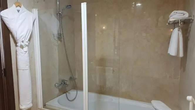 Etoile Suites Boutique Hotel Downtown Beirut